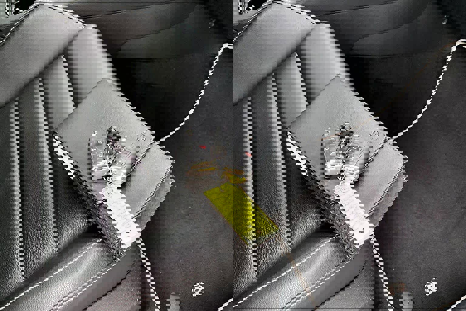 Used 2017 Volkswagen Golf R 4-Door image 14