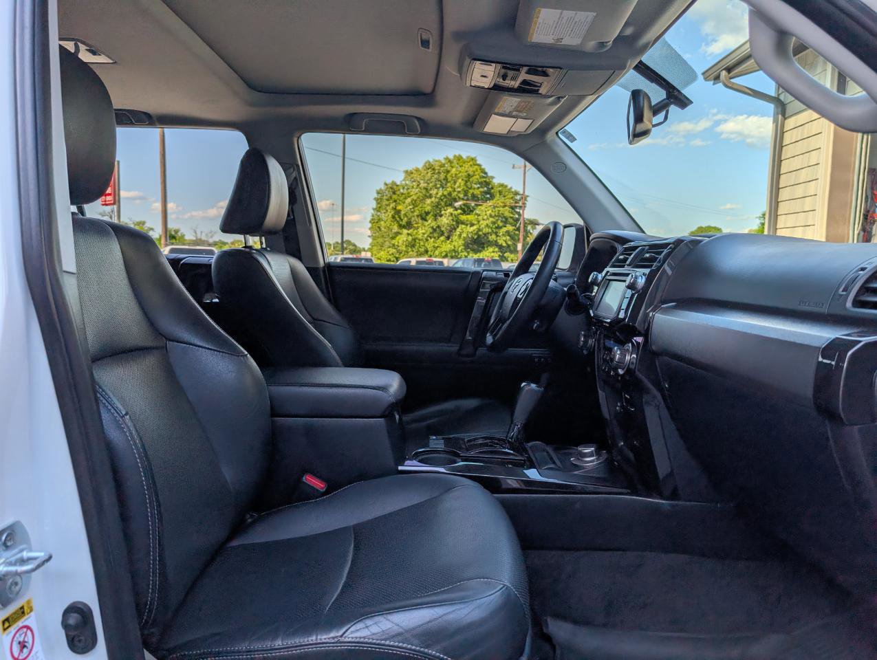 Used 2019 Toyota 4Runner Limited AWD/4WD image 21