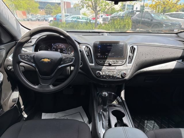 Used 2019 Chevrolet Malibu Hybrid FWD image 18