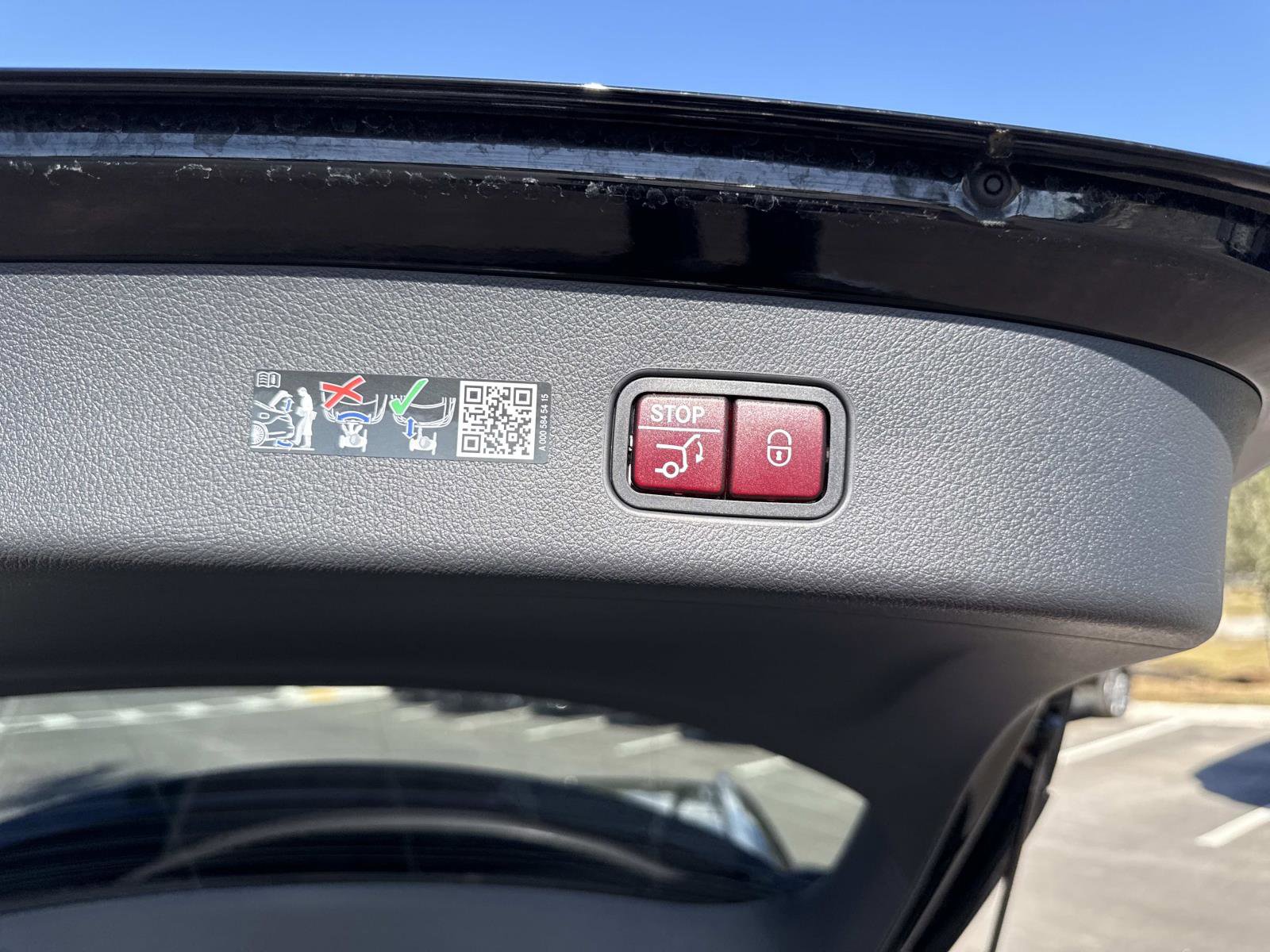 Used 2025 Mercedes-Benz GLC 300 image 13