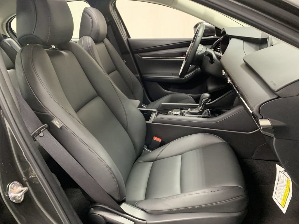 Used 2023 MAZDA MAZDA3 s FWD image 23