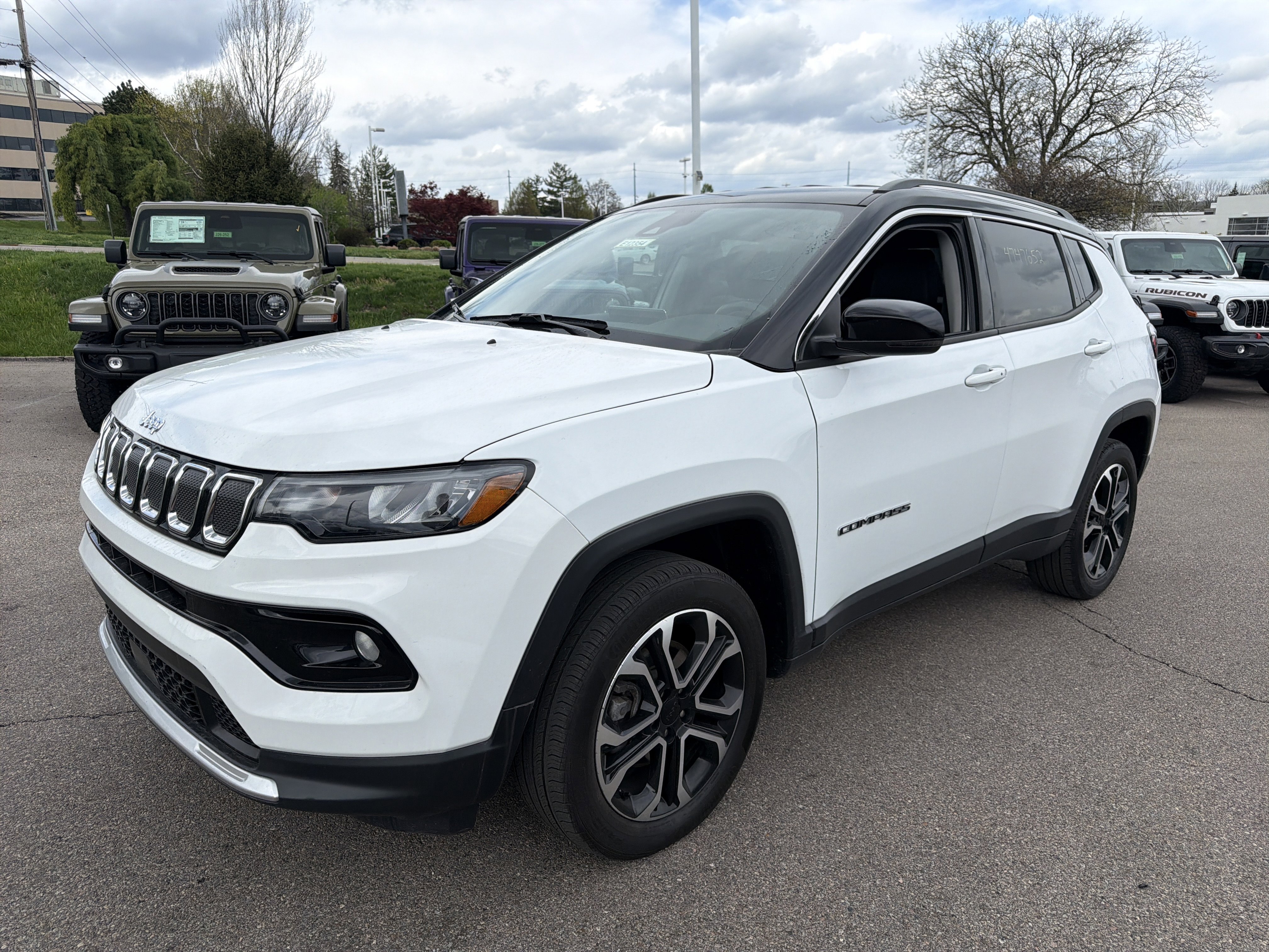 Used 2022 Jeep Compass Limited image 4