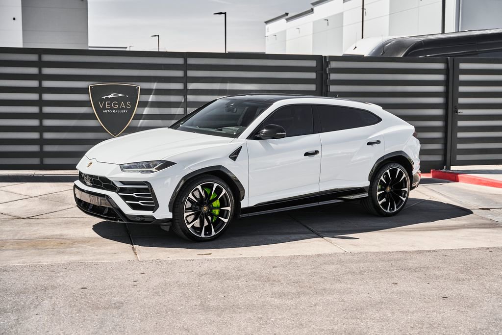 Used 2021 Lamborghini Urus image 4