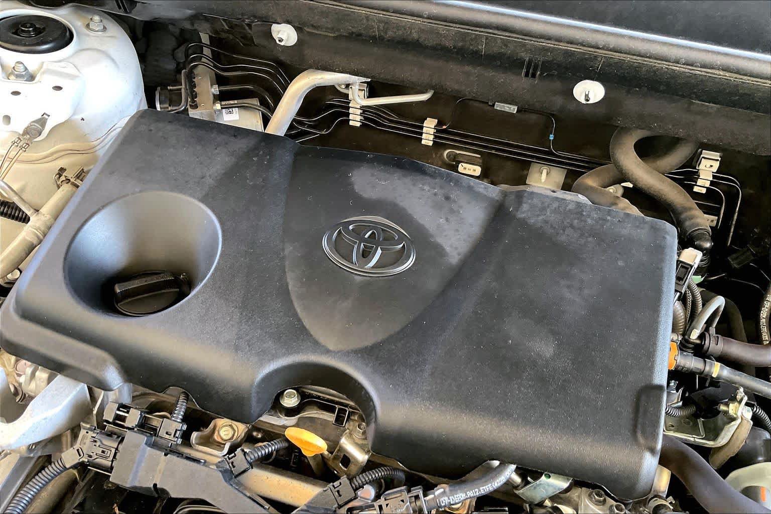 Used 2024 Toyota RAV4 XLE w/ Convenience Package AWD/4WD image 30