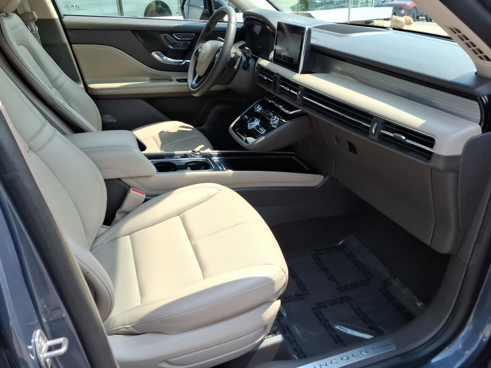 Certified 2022 Lincoln Corsair AWD w/ Equipment Group 101A image 30