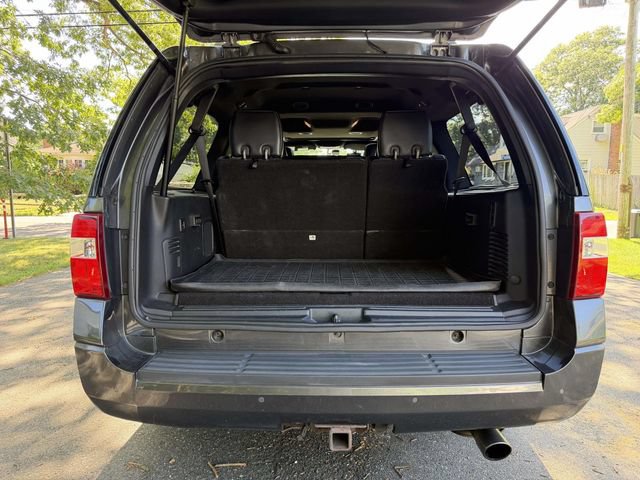 Used 2017 Ford Expedition EL Limited w/ Equipment Group 301A AWD/4WD image 8
