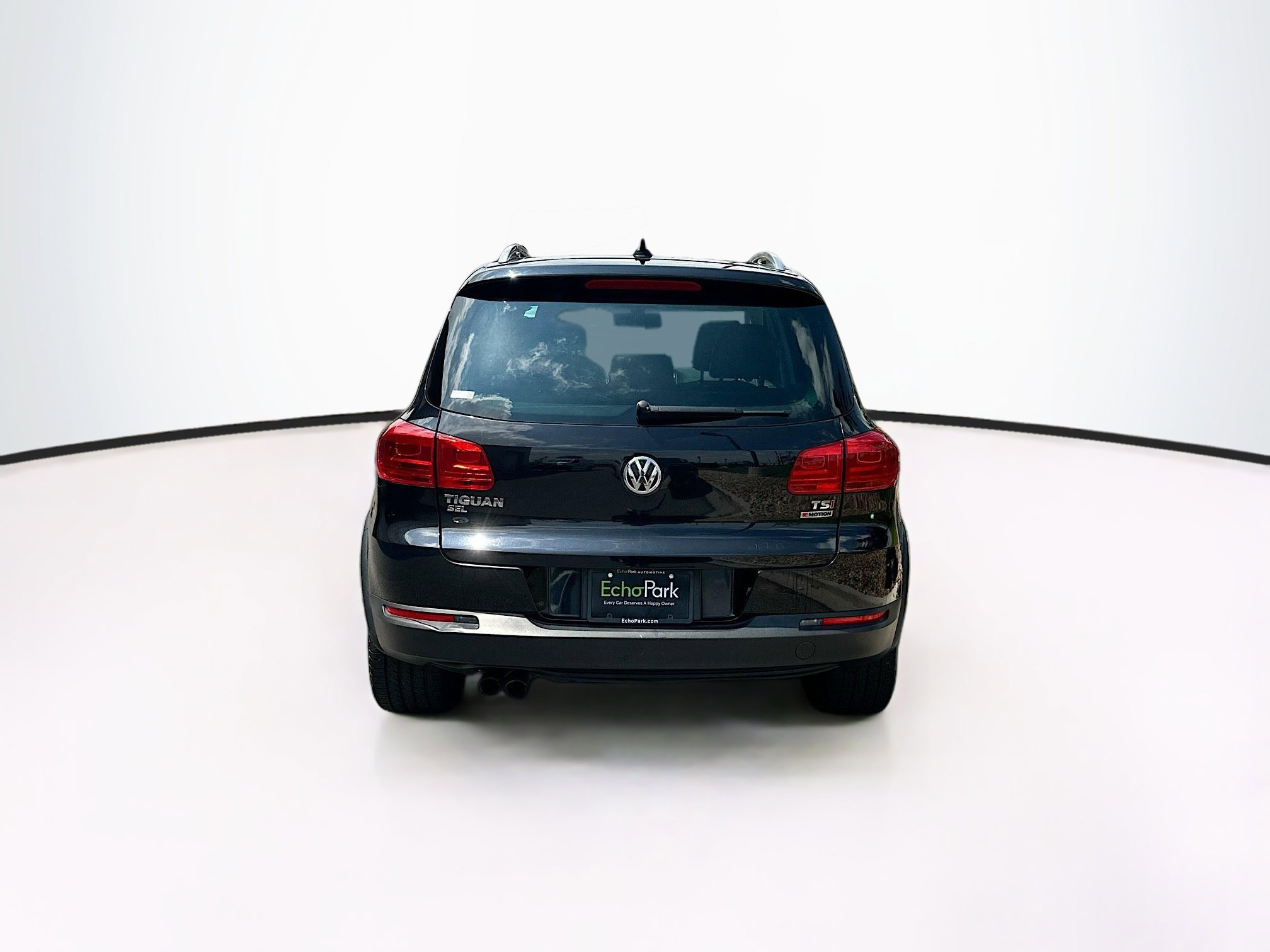 Used 2017 Volkswagen Tiguan SEL AWD/4WD image 7