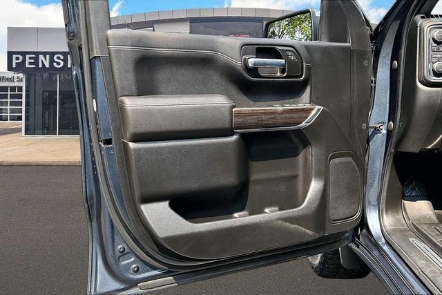 Used 2022 Chevrolet Silverado 1500 LT AWD/4WD image 18