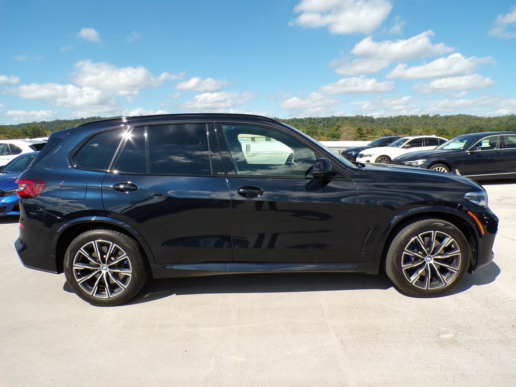 Used 2021 BMW X5 xDrive40i w/ M Sport Package image 7