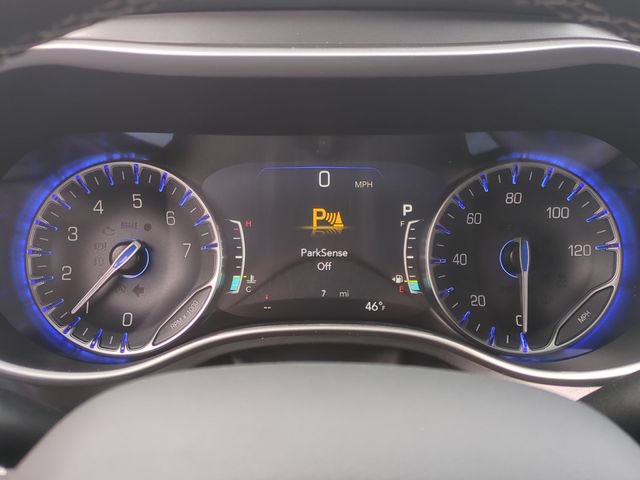 New 2026 Chrysler Voyager LX FWD image 32