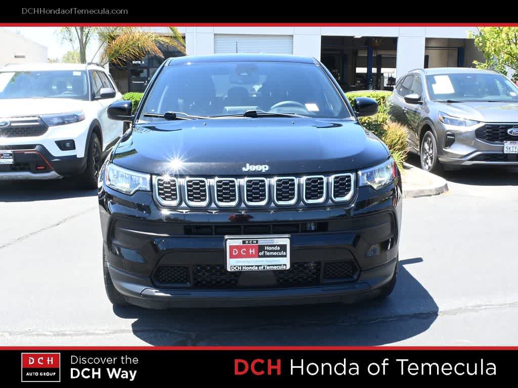 Used 2025 Jeep Compass Sport AWD/4WD image 2