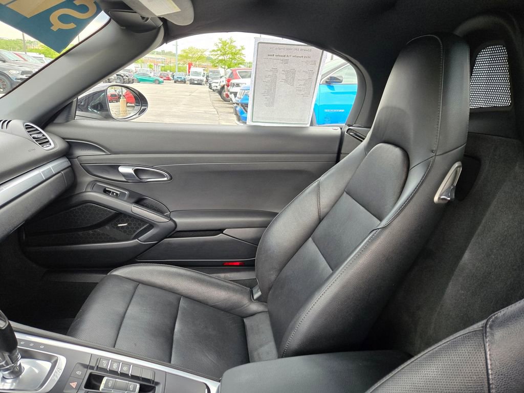 Used 2019 Porsche 718 Boxster RWD image 23