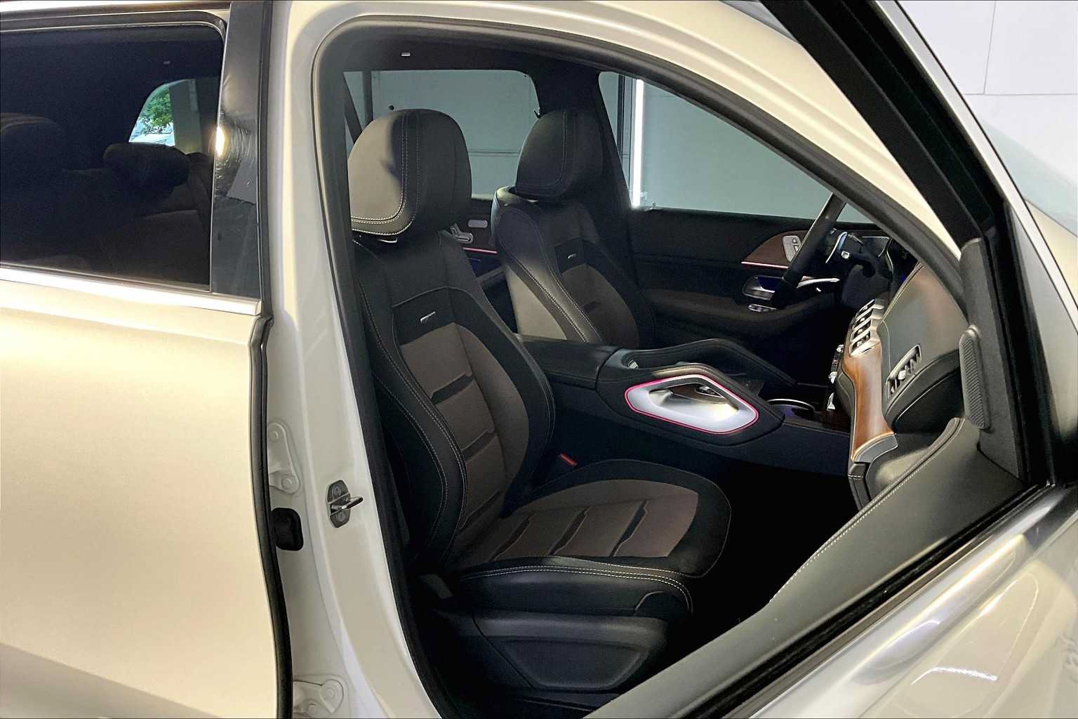 Certified 2021 Mercedes-Benz GLS 63 AMG 4MATIC image 8