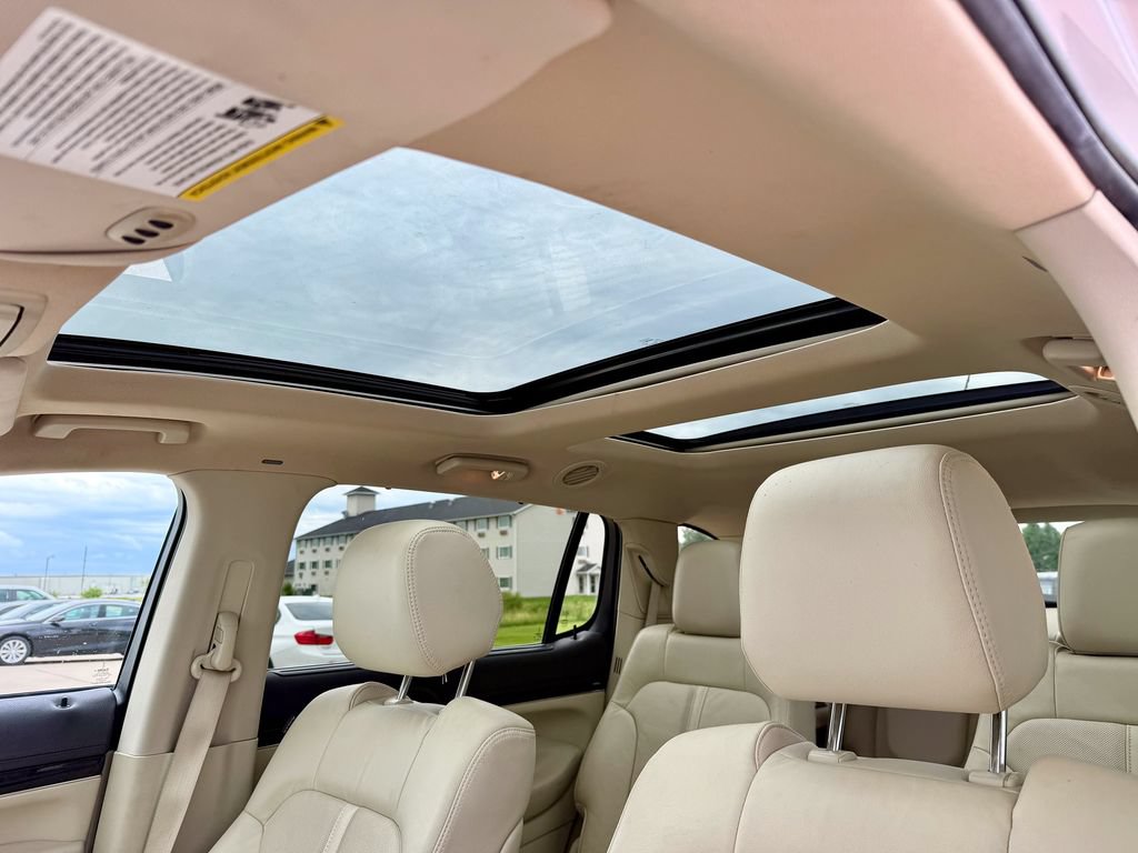 Used 2016 Lincoln MKT AWD w/ Equipment Group 201A image 28