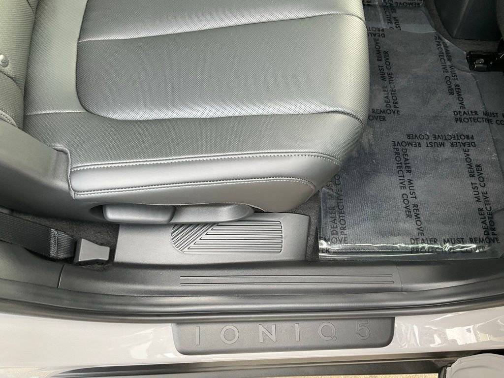 Used 2025 Hyundai Ioniq 5 SEL image 49