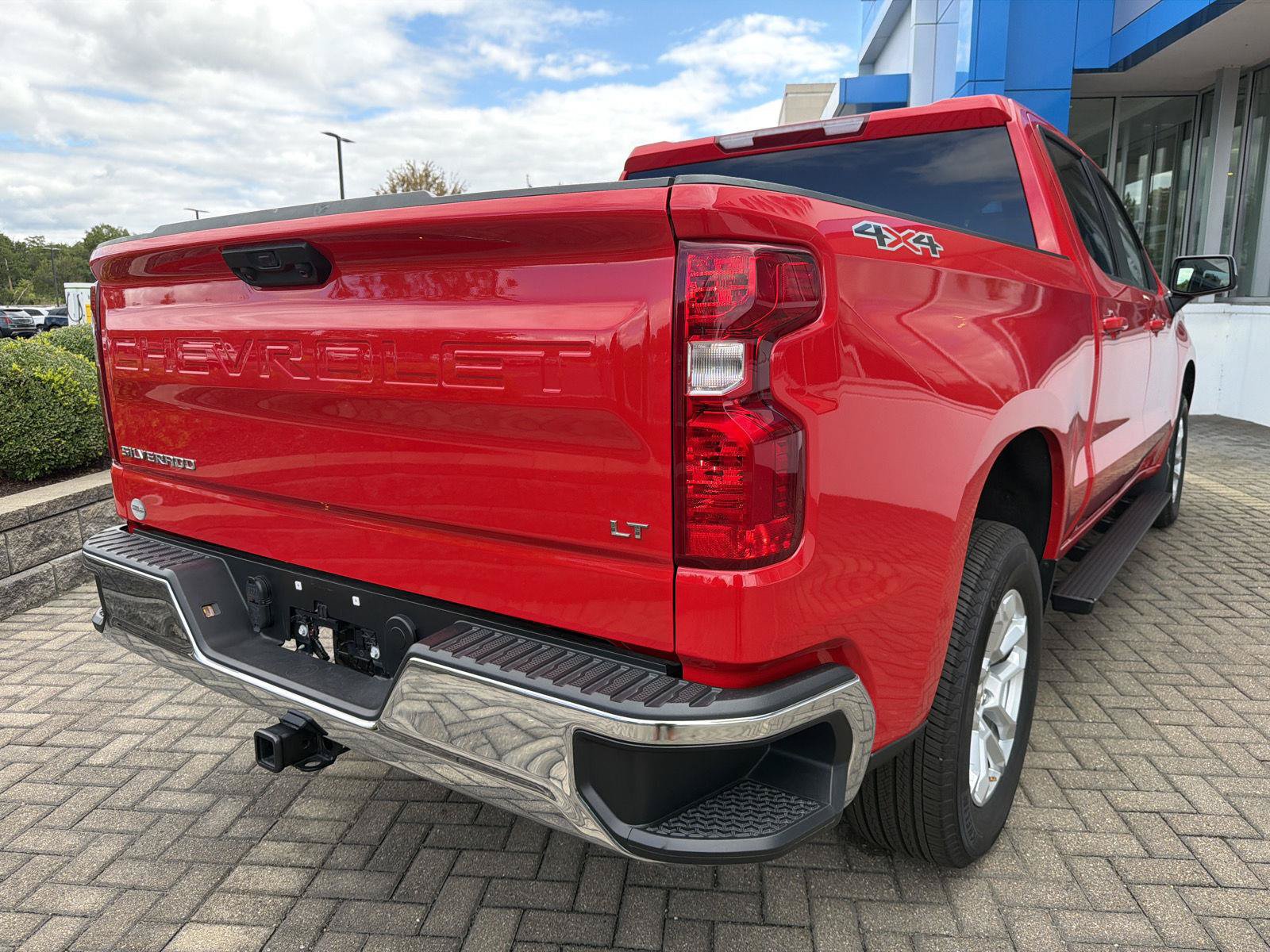 Certified 2025 Chevrolet Silverado 1500 LT w/ LPO, Liner Protection Package AWD/4WD image 5