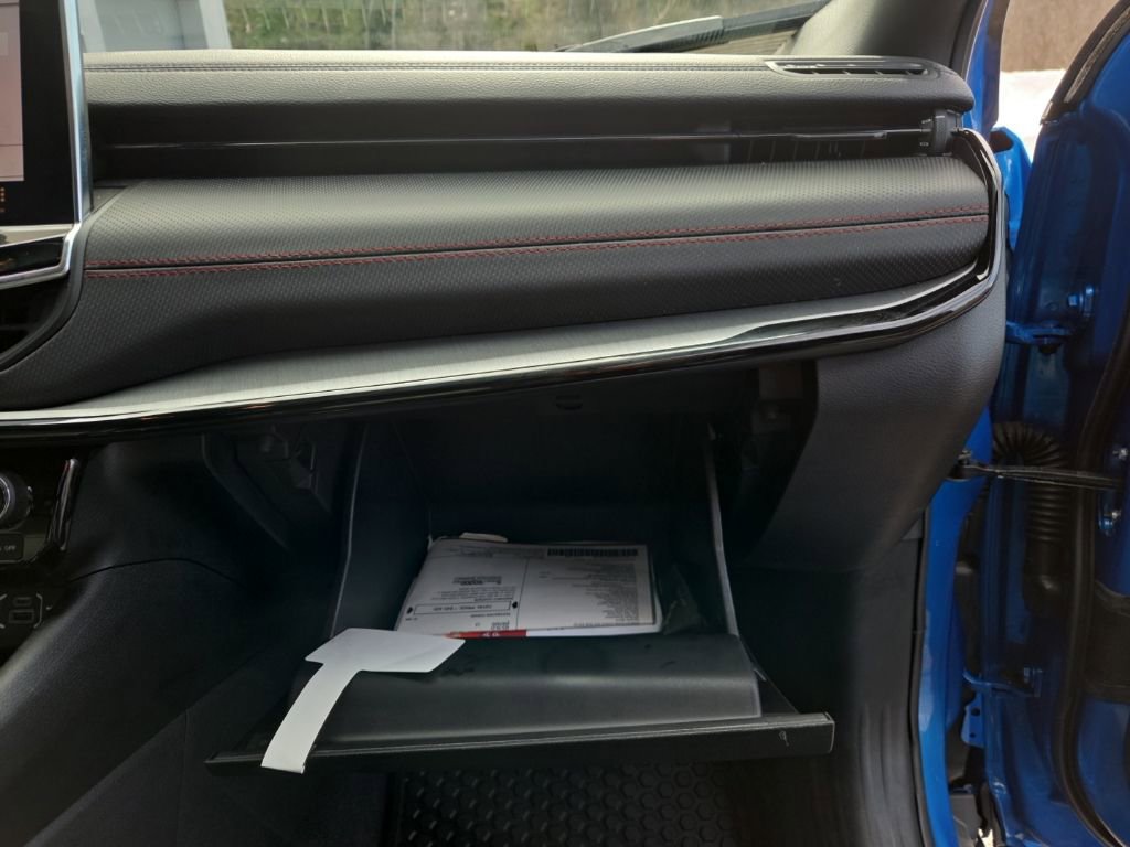 Used 2024 Jeep Compass Trailhawk w/ Trailhawk Elite Group image 36