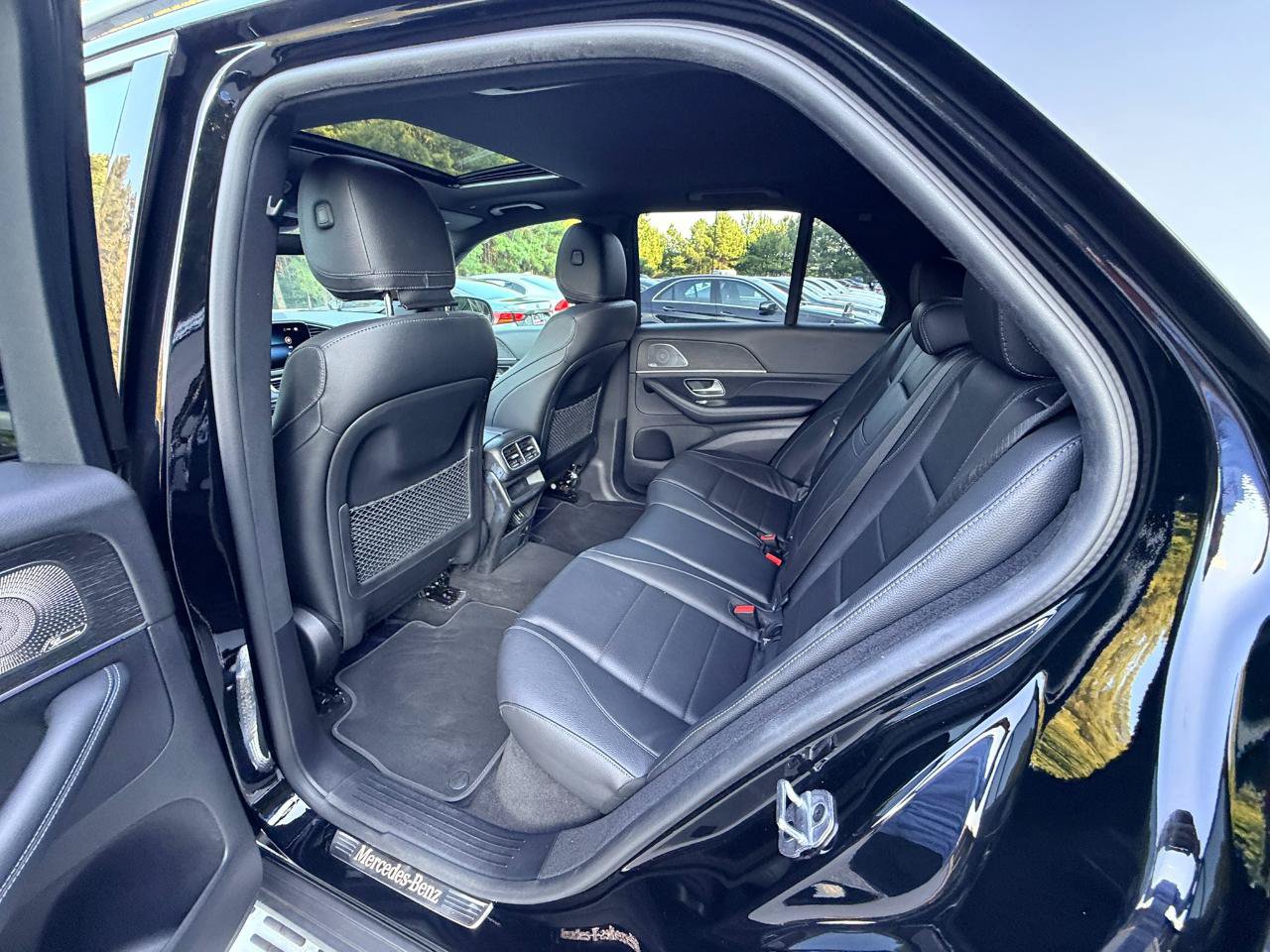 Used 2021 Mercedes-Benz GLE 350 w/ AMG Line Exterior image 10