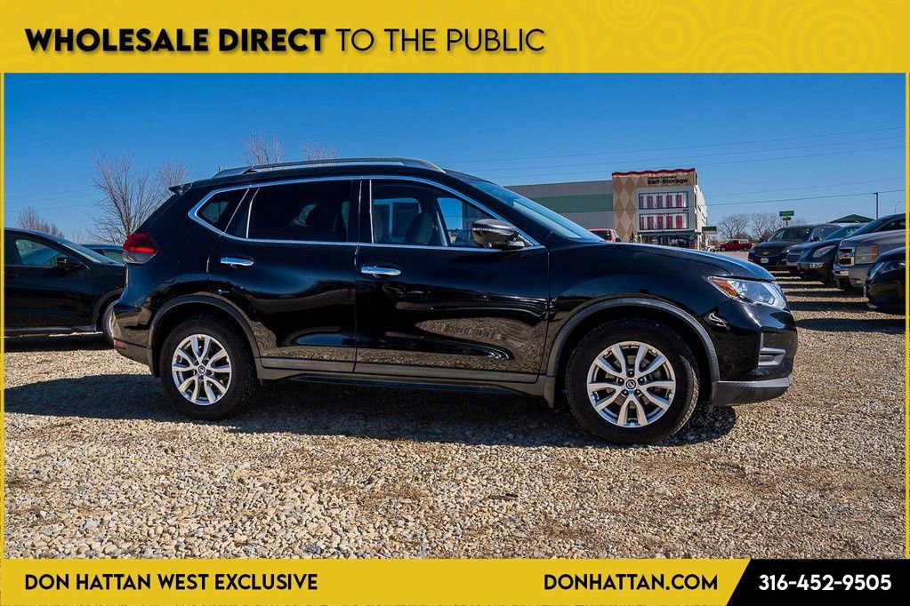 Used 2017 Nissan Rogue SV w/ SV Premium Package image 33