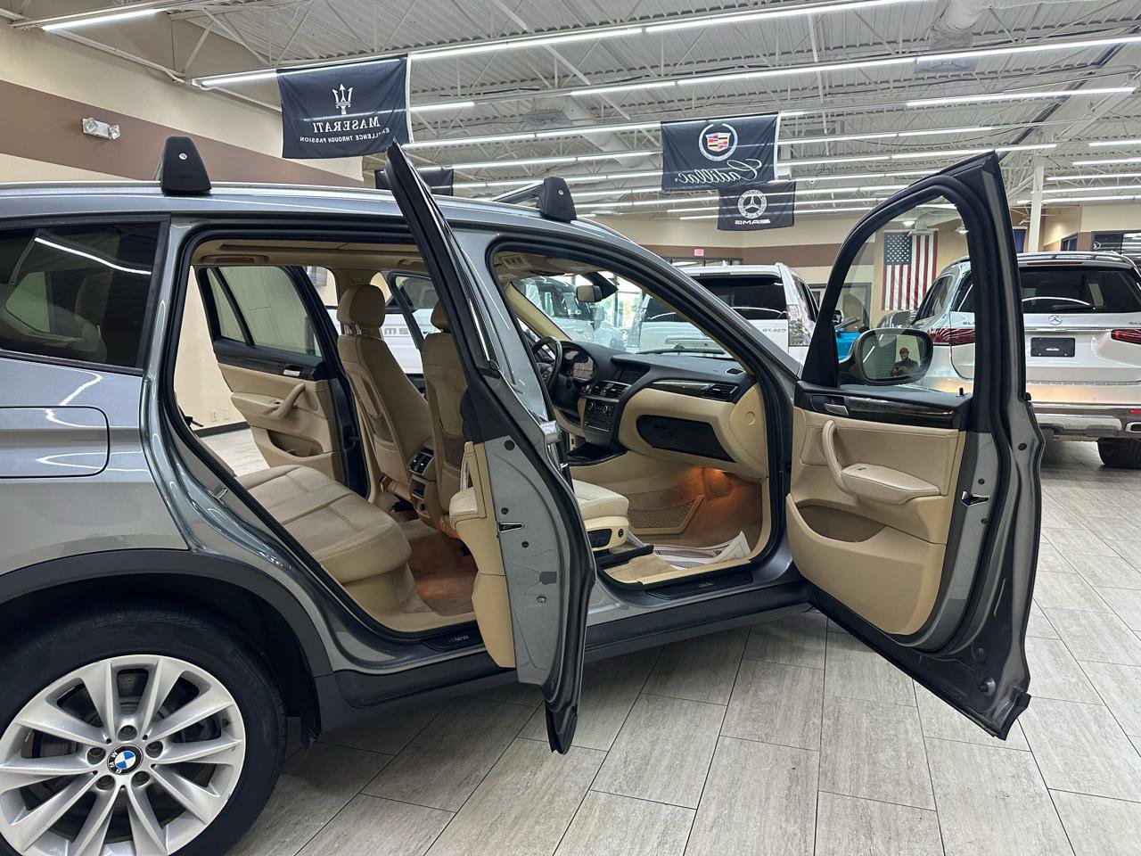 Used 2013 BMW X3 xDrive28i AWD/4WD image 11