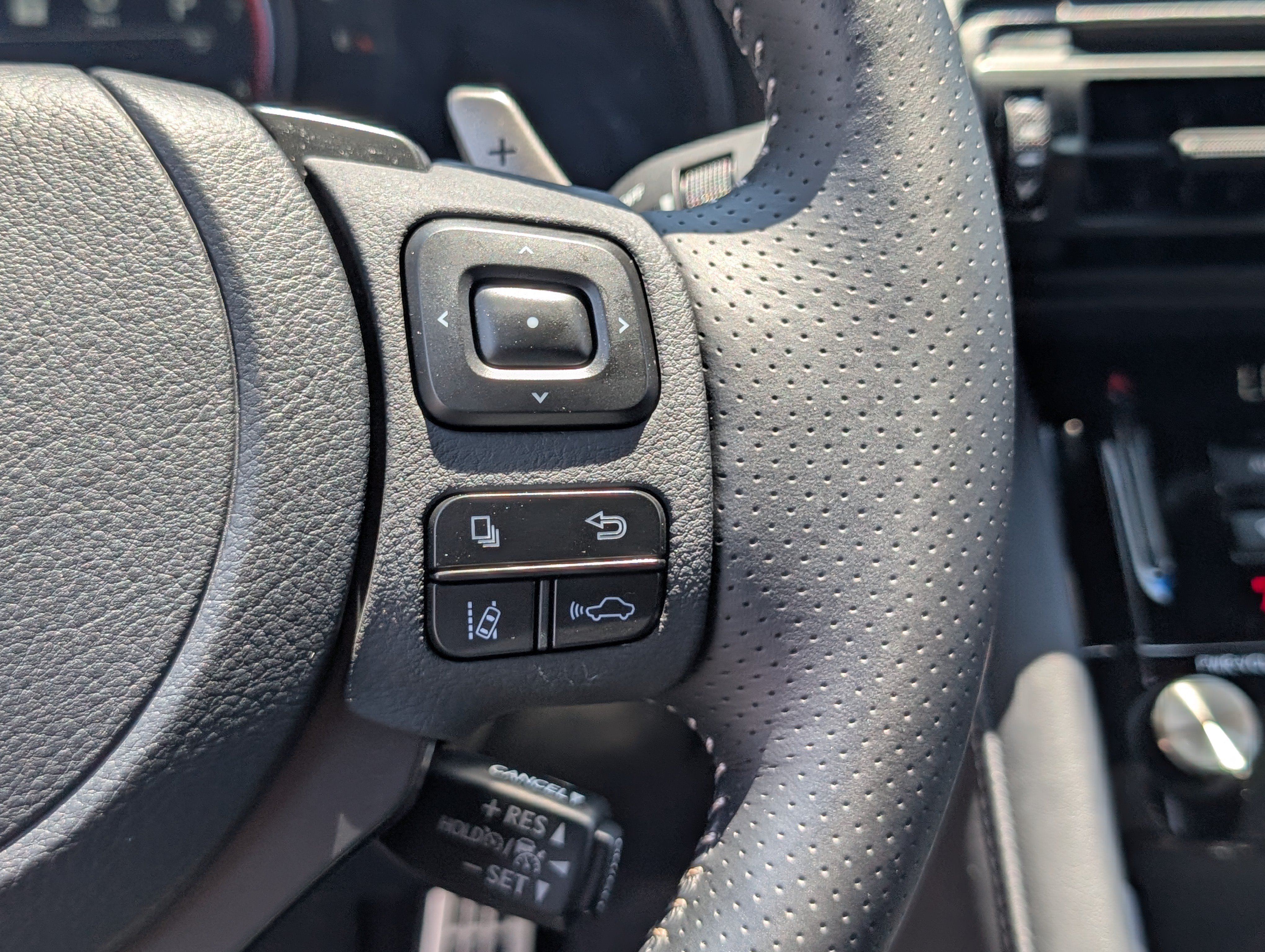 Used 2025 Lexus IS 350 F Sport w/ Navigation Package RWD image 25