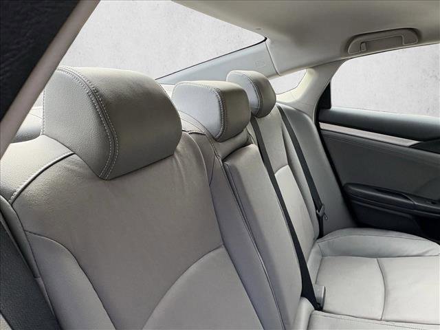 Used 2016 Honda Civic Touring image 18