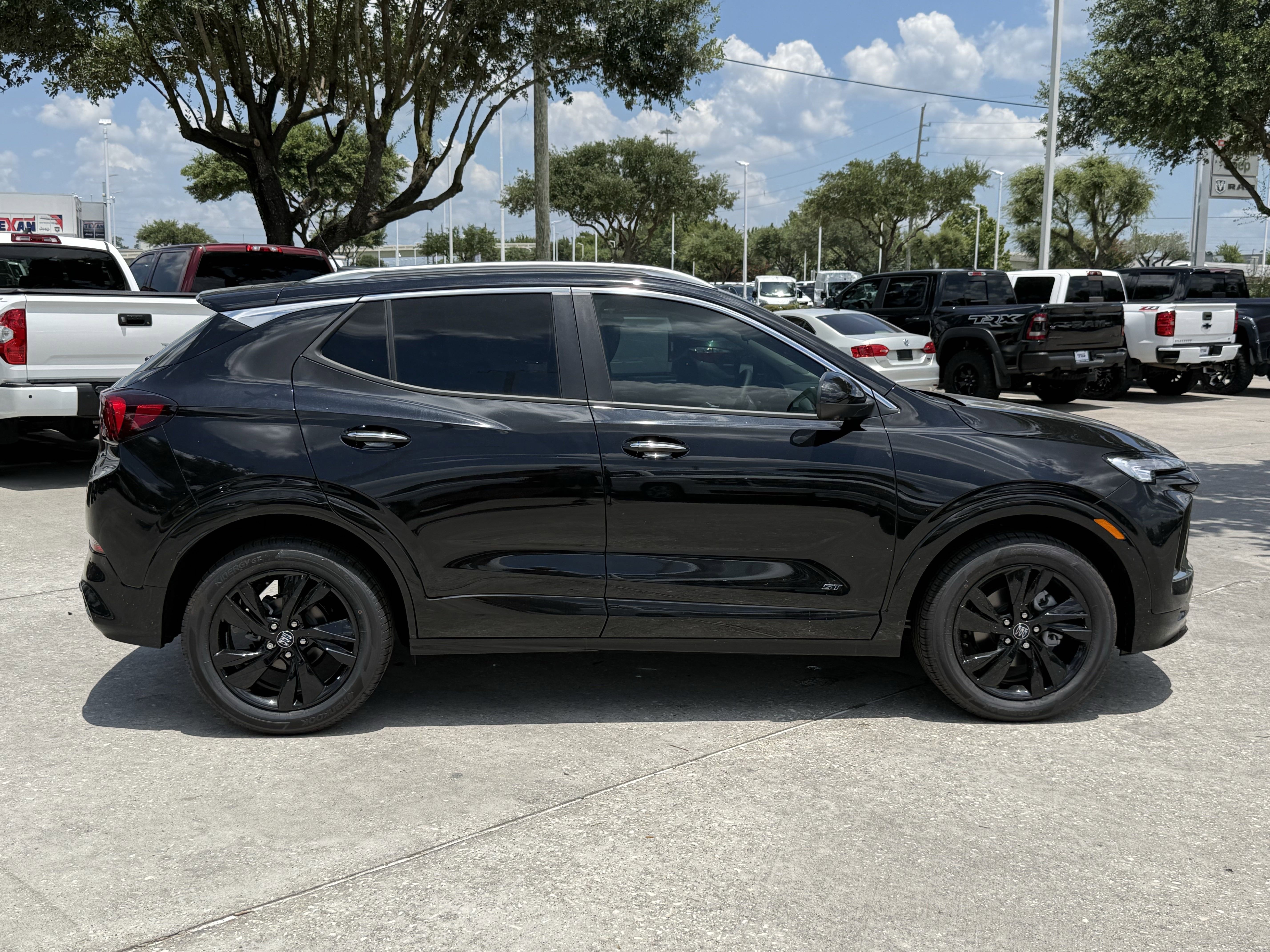 New 2026 Buick Encore GX Sport Touring w/ Advanced Technology Package image 3