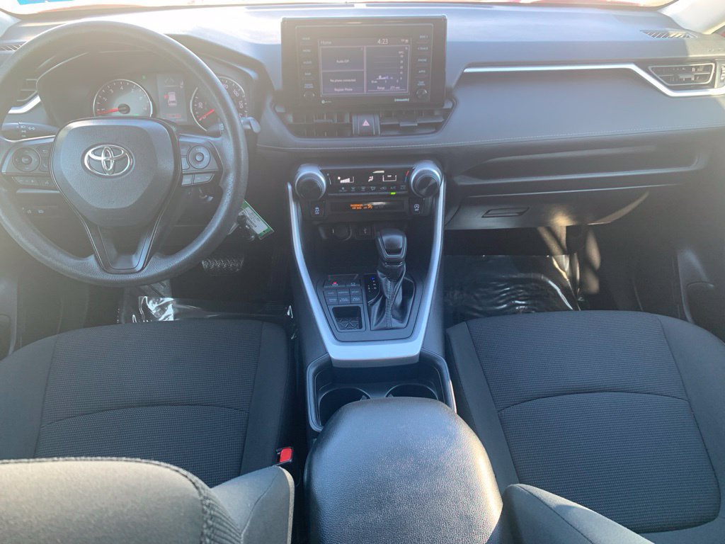 Used 2021 Toyota RAV4 LE AWD/4WD image 7