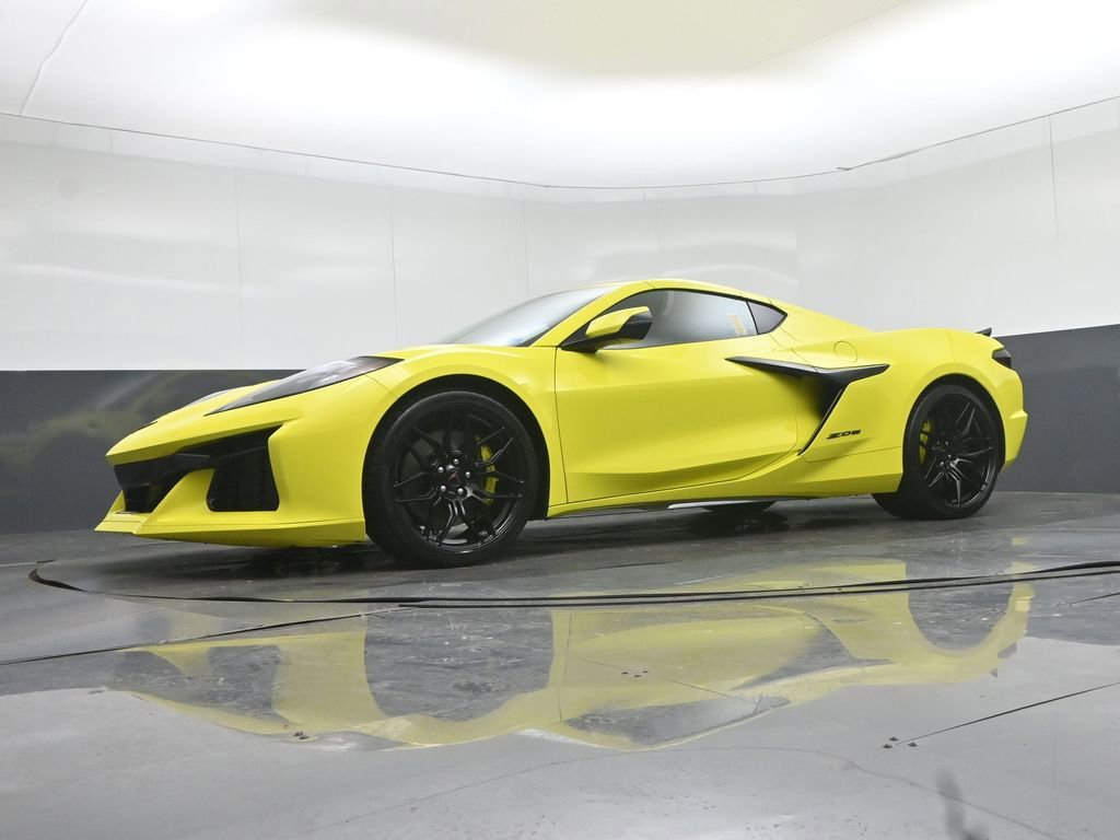 Used 2023 Chevrolet Corvette Z06 RWD image 55