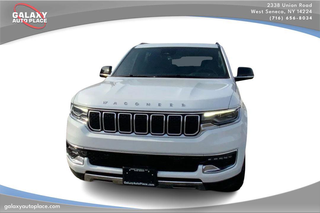 Used 2024 Jeep Wagoneer Series III AWD/4WD image 2
