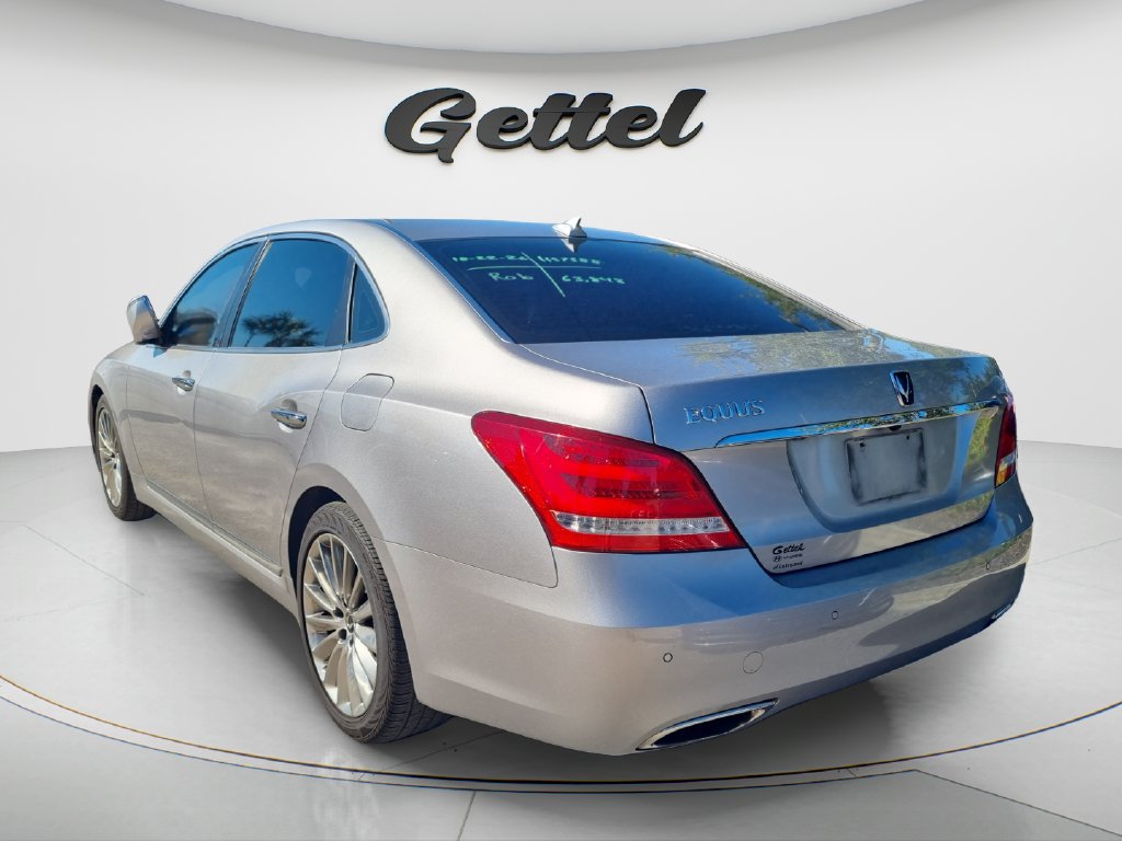 Used 2014 Hyundai Equus Signature RWD image 3