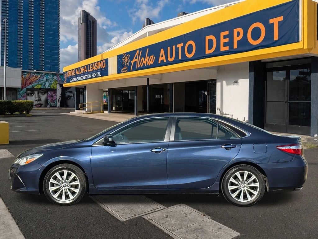 Used 2015 Toyota Camry XLE FWD image 2