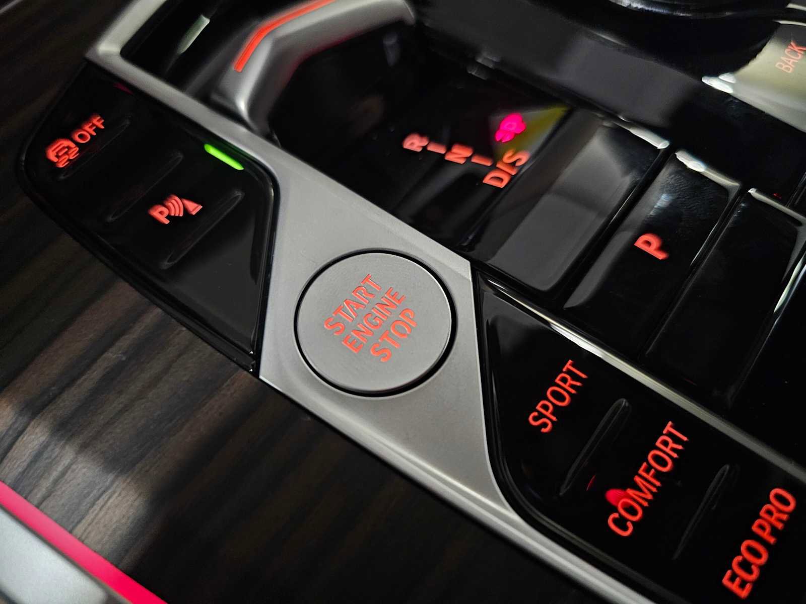 New 2026 BMW X5 xDrive40i w/ M Sport Package image 28