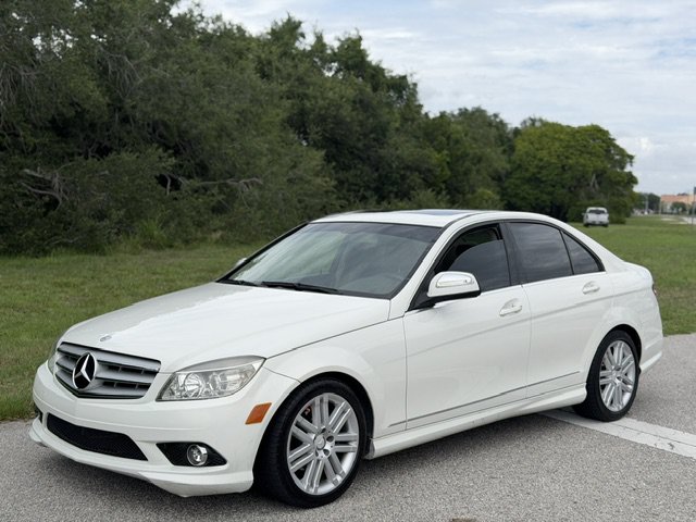 Used 2009 Mercedes-Benz C 300 Sedan image 1