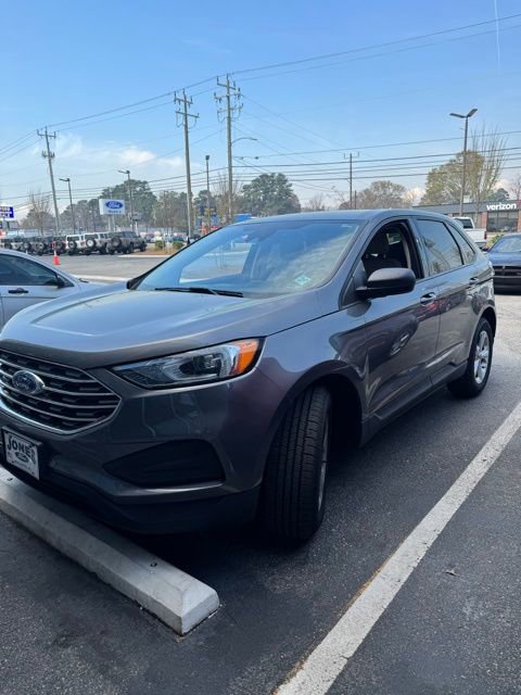 Certified 2021 Ford Edge SE image 2