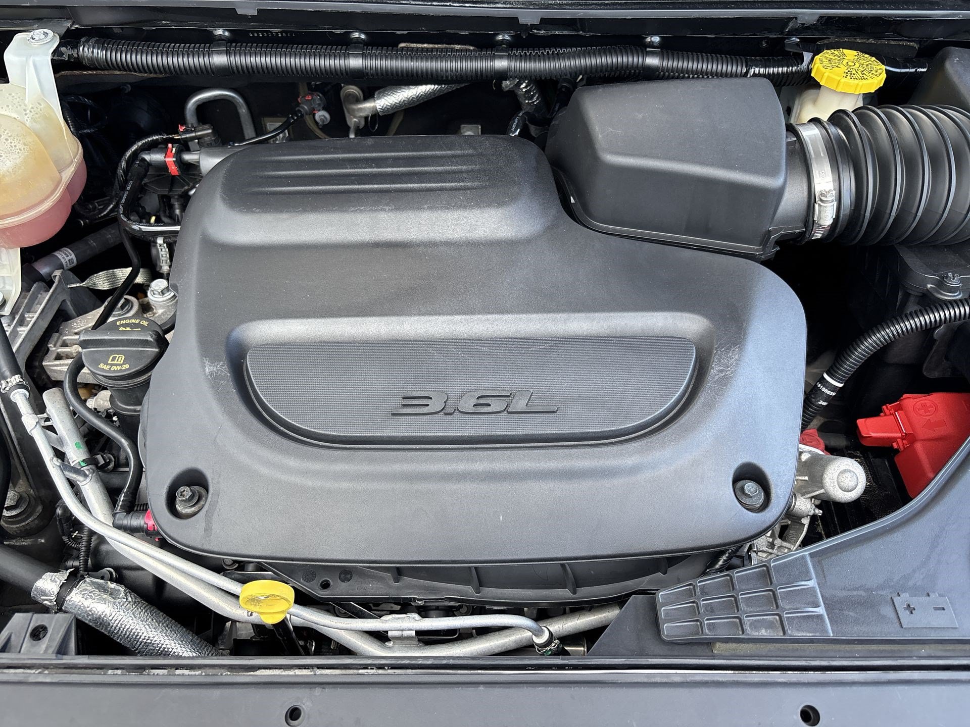 Used 2021 Chrysler Pacifica Touring FWD image 17