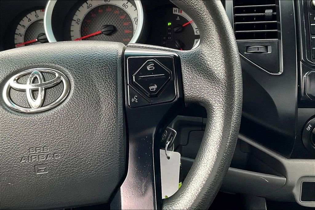 Used 2015 Toyota Tacoma 2WD Access Cab image 13