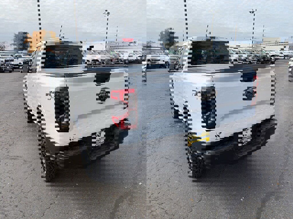 New 2025 Ford Ranger Lariat w/ FX4 Off-Road Package image 25