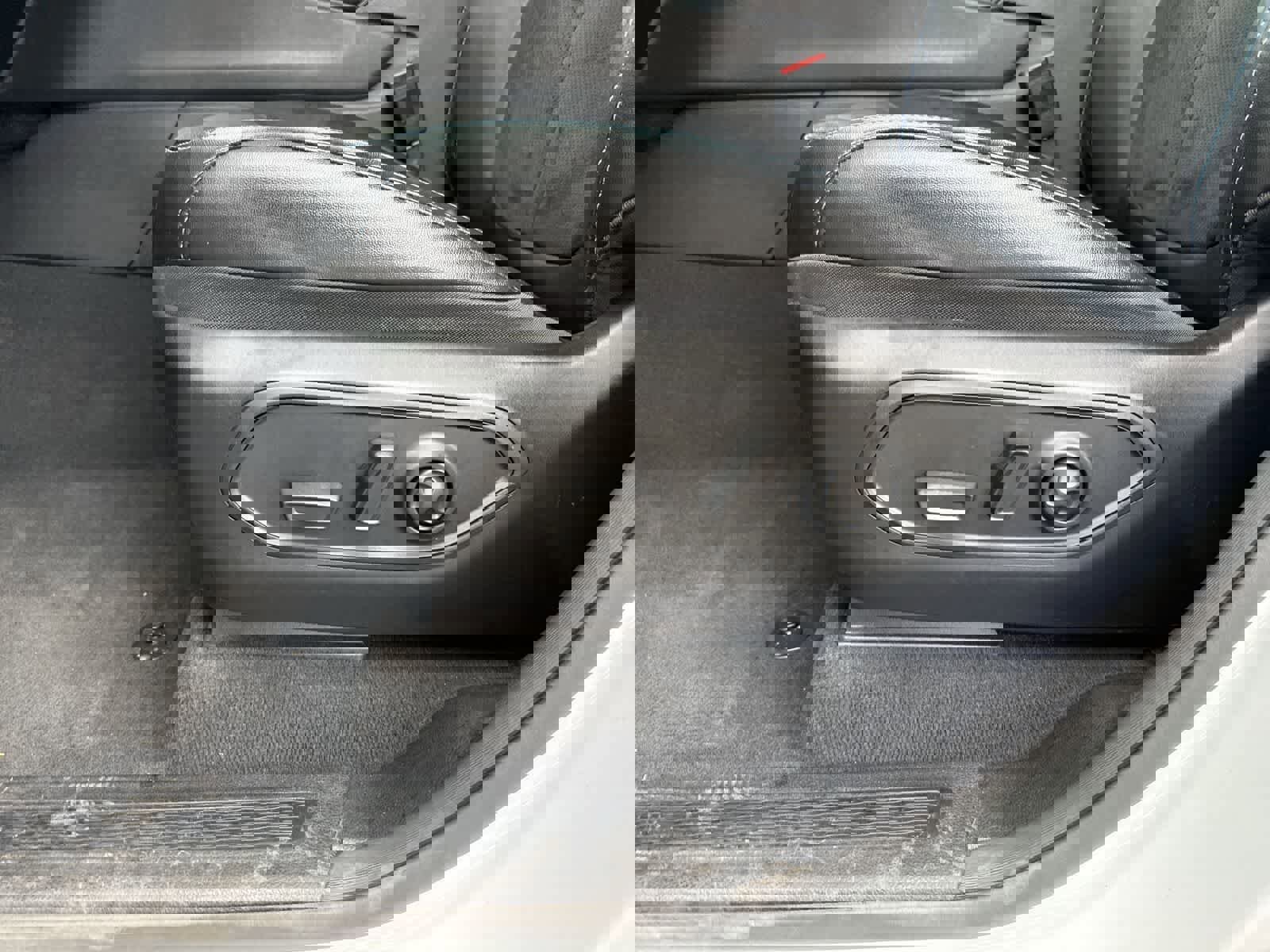 Used 2023 Jeep Grand Cherokee Trailhawk w/ Advanced Protech Group II image 18