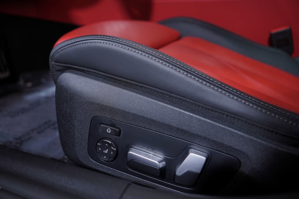 Used 2026 BMW 840i image 18