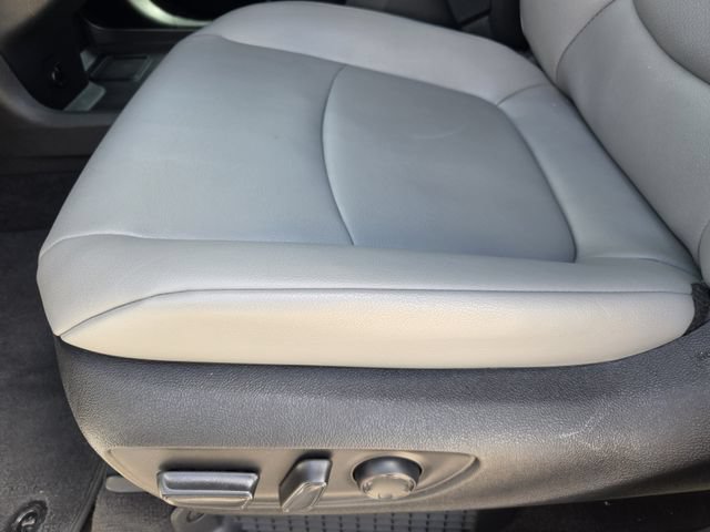 Certified 2026 Toyota Sienna XLE FWD image 21