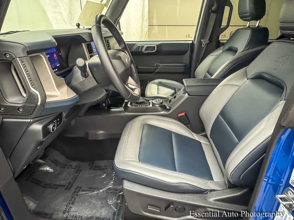 Used 2024 Ford Bronco Outer Banks image 10