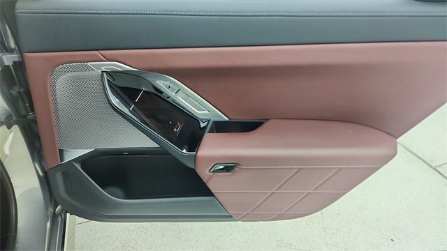 Used 2025 BMW i7 eDrive50 image 29