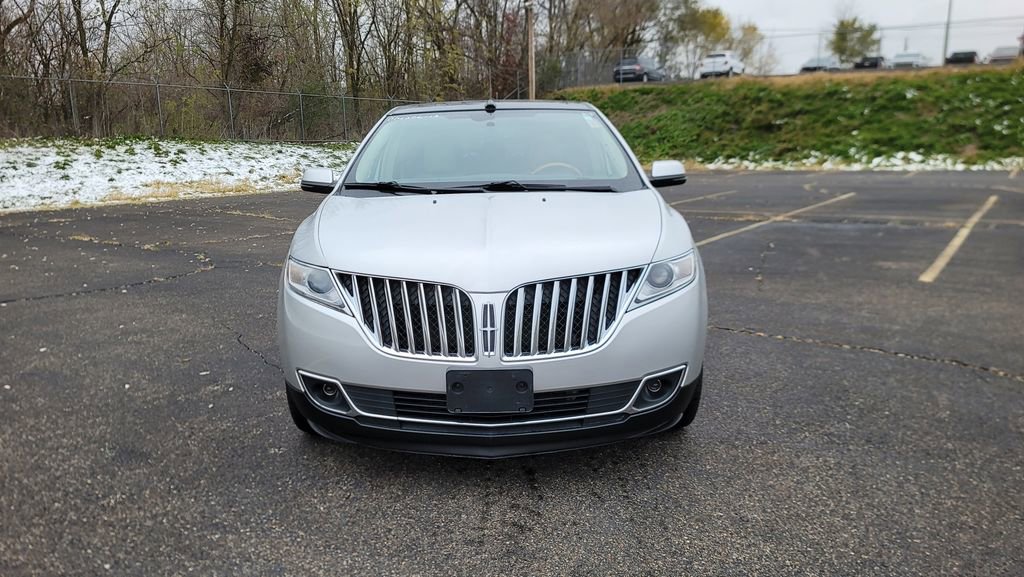Used 2013 Lincoln MKX Base image 4