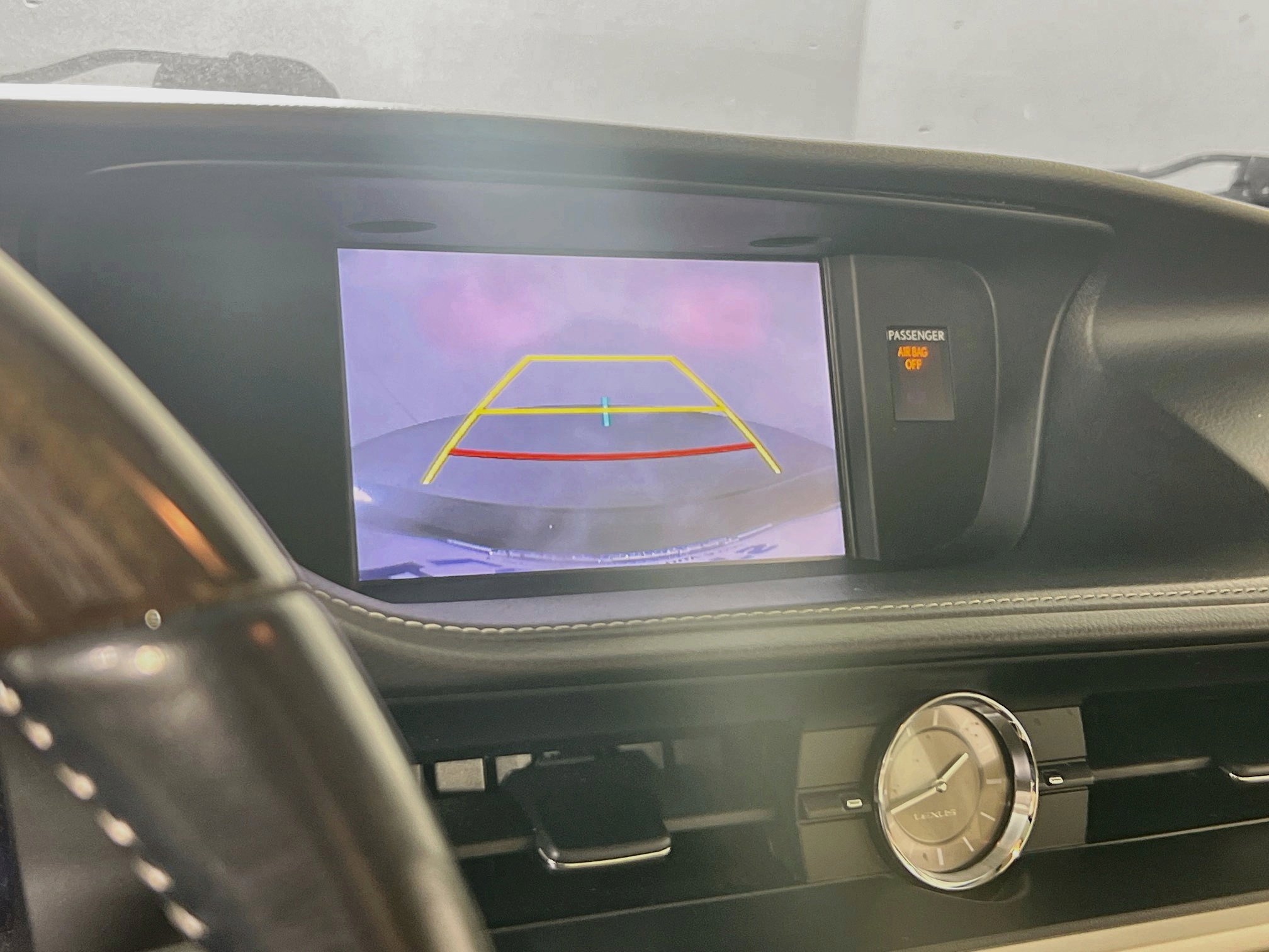 Used 2015 Lexus ES 350 w/ Luxury Package FWD image 14