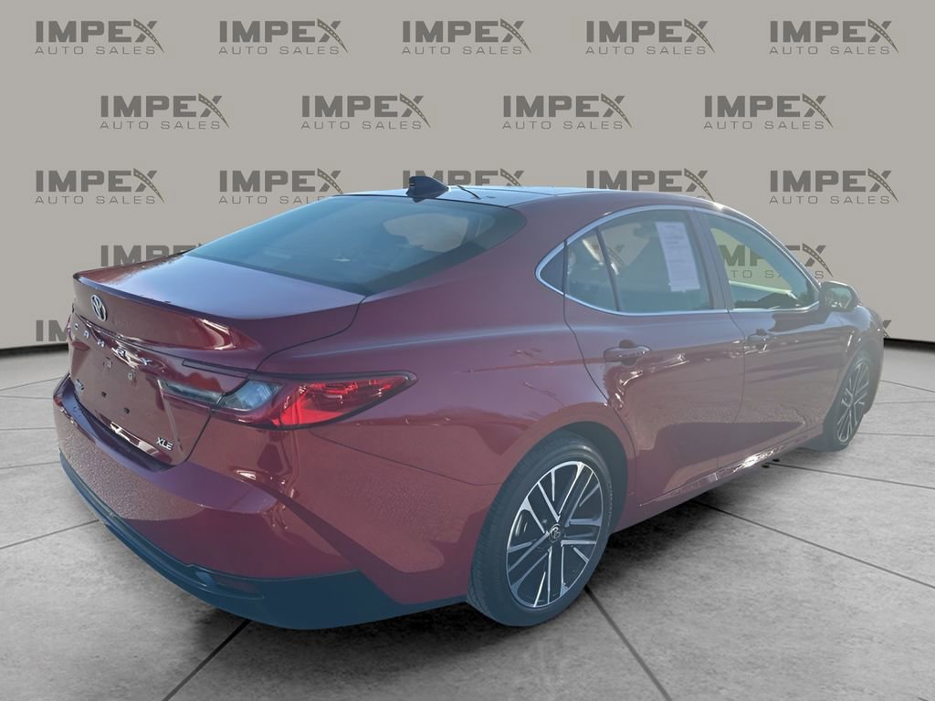 Used 2025 Toyota Camry XLE image 5