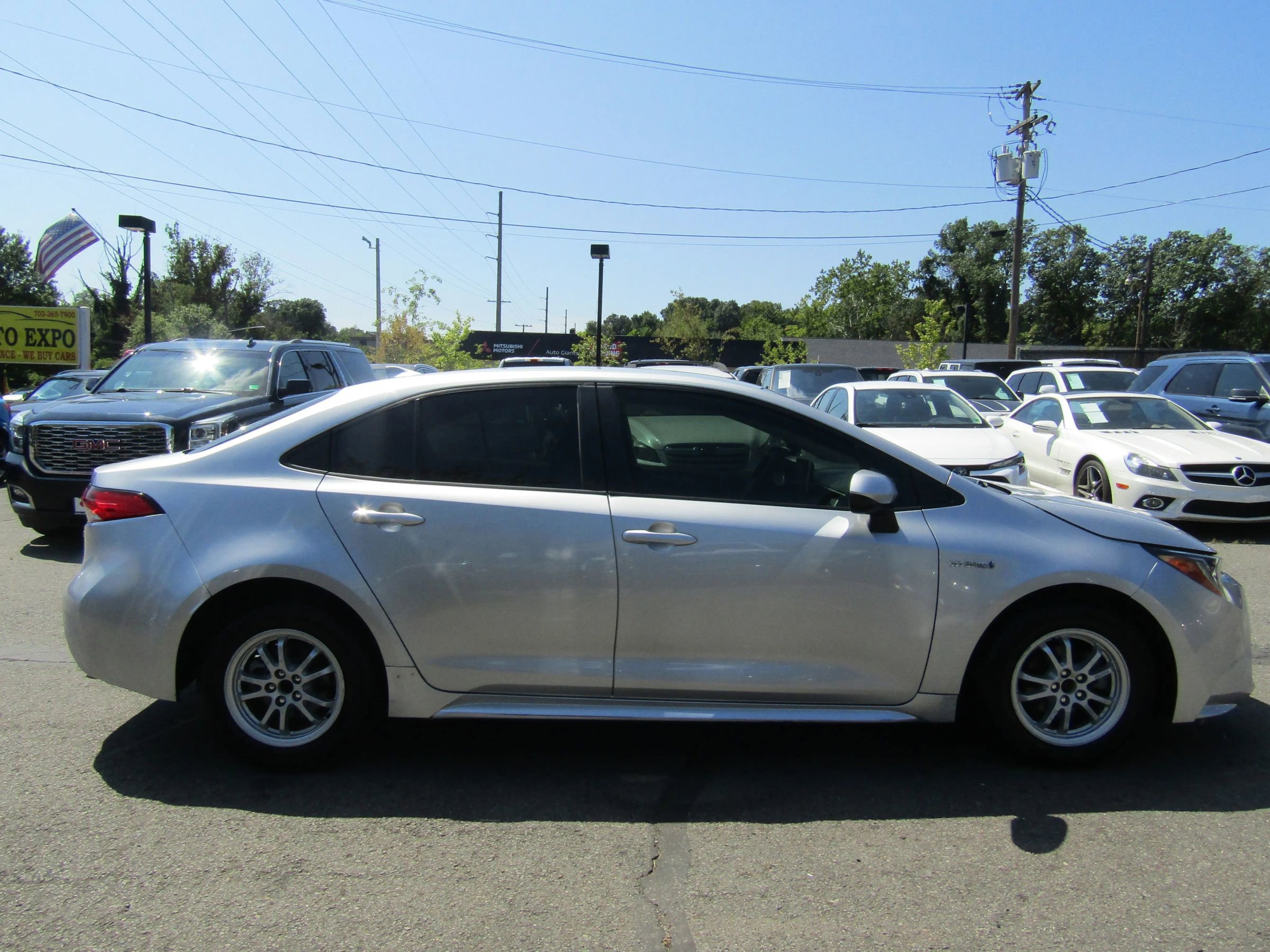 Used 2021 Toyota Corolla LE FWD image 8
