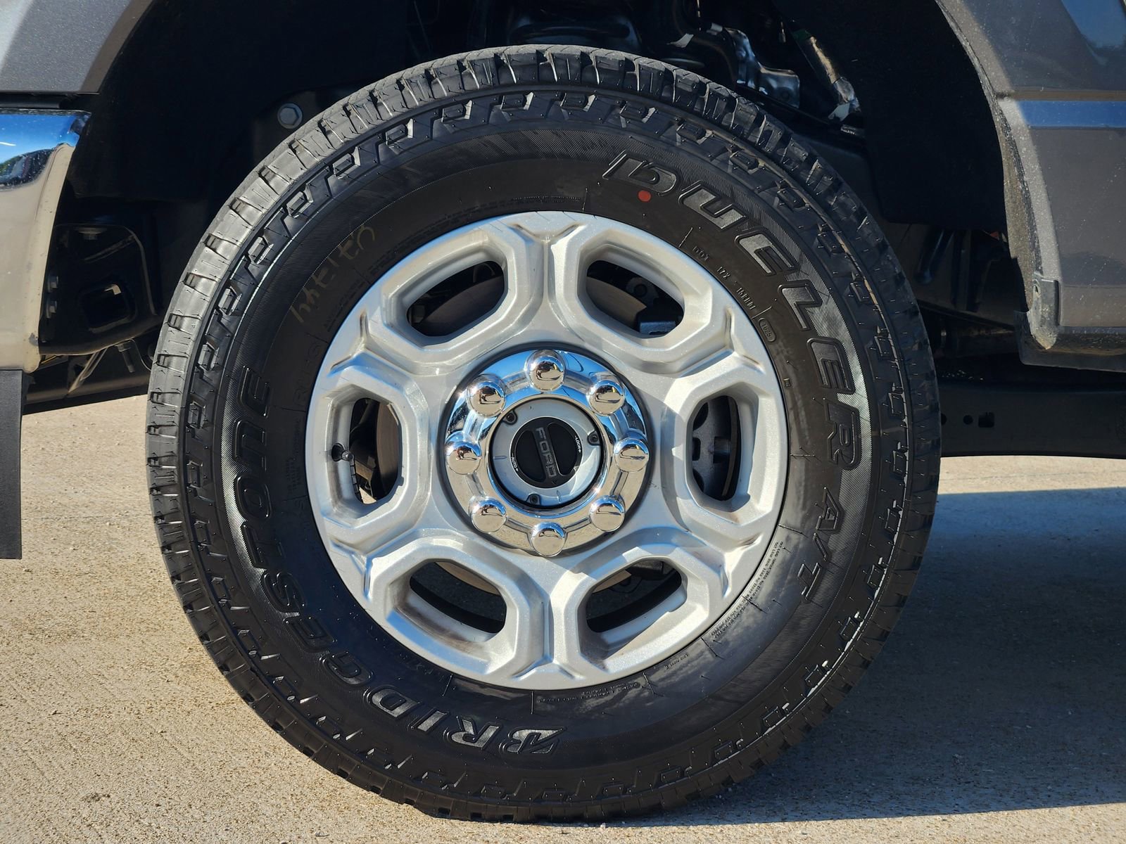 Used 2025 Ford F250 XLT w/ FX4 Off-Road Package AWD/4WD image 11
