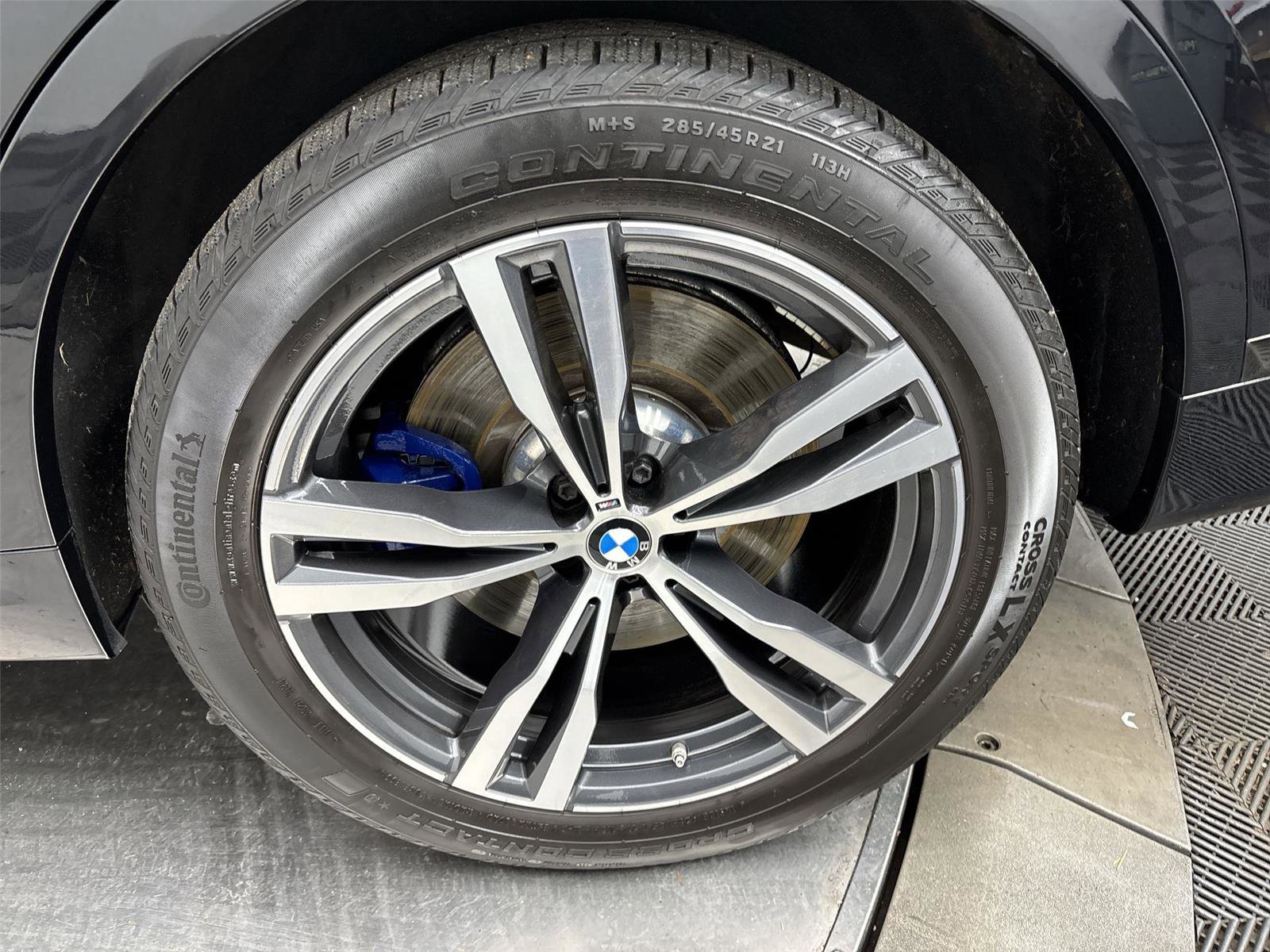 Used 2021 BMW X7 M50i AWD/4WD image 27