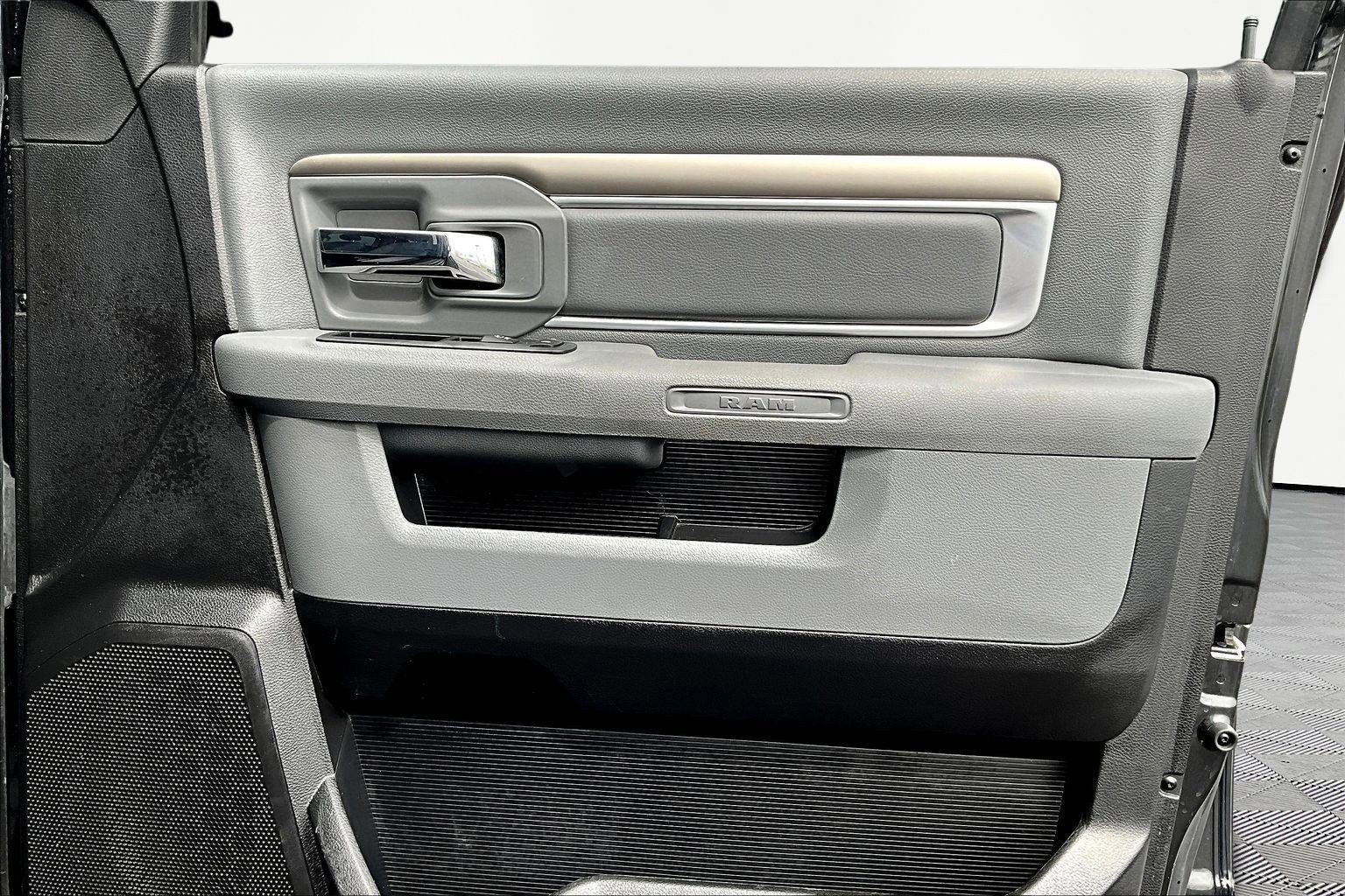 Used 2015 RAM 1500 Big Horn image 29